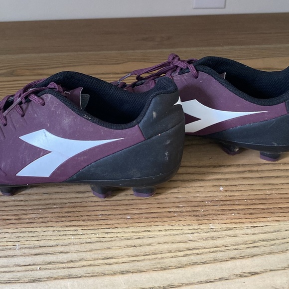 Diadora kids Soccer cleats size 8.5 - Picture 6 of 11